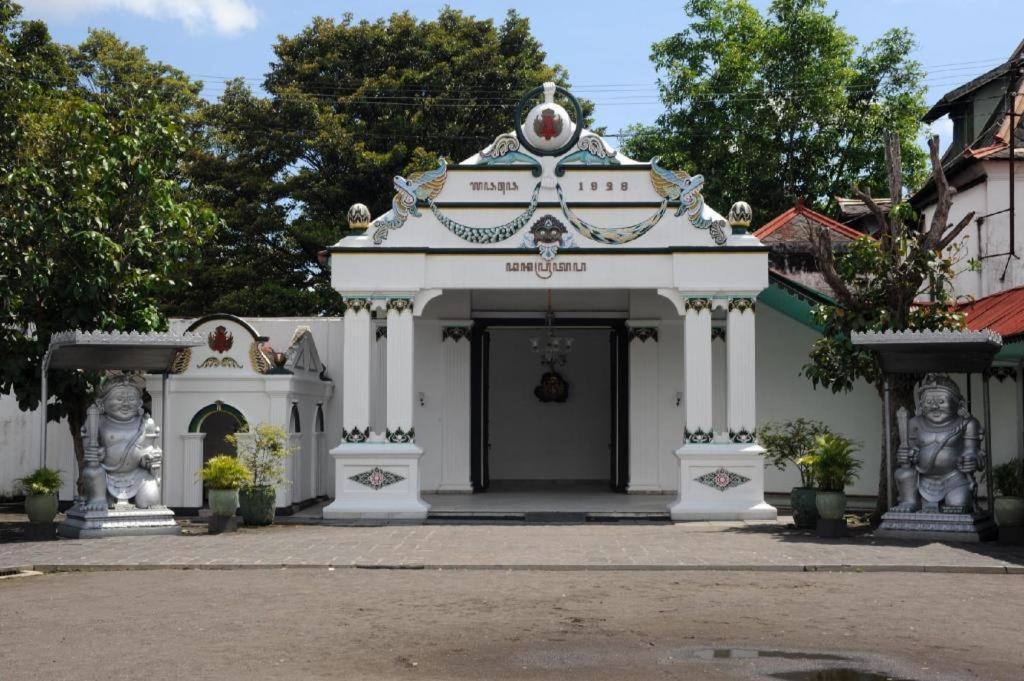 Express O 92106 Nayus Homestay Syariah Jogjacarta Exterior foto